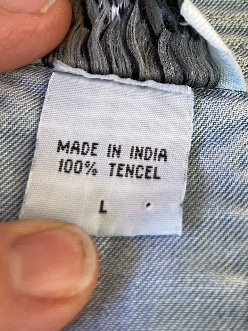 TooFan size large 100% tencel button up chambray top or light jacket - Picture 8 of 9